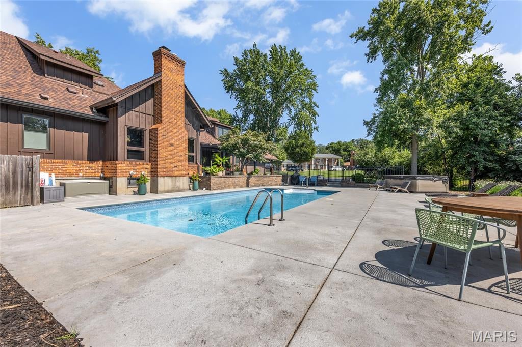 Ladue Lake Estates 2 - Residential