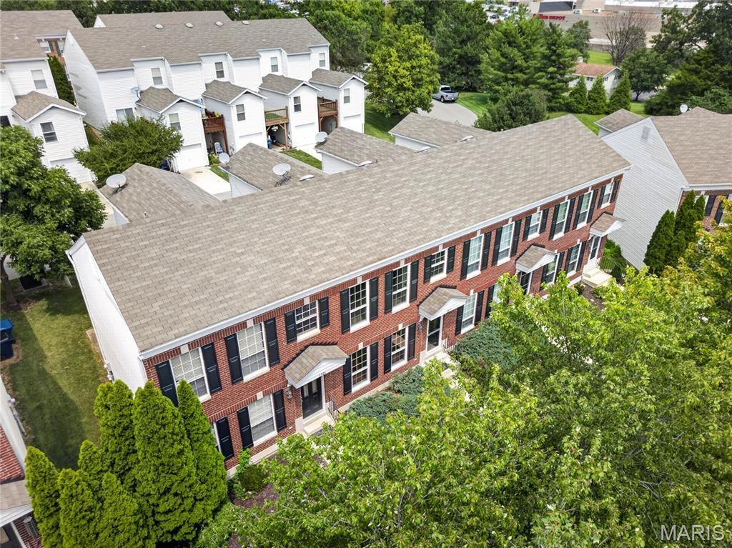 Estates At Parkview Two The - Residential