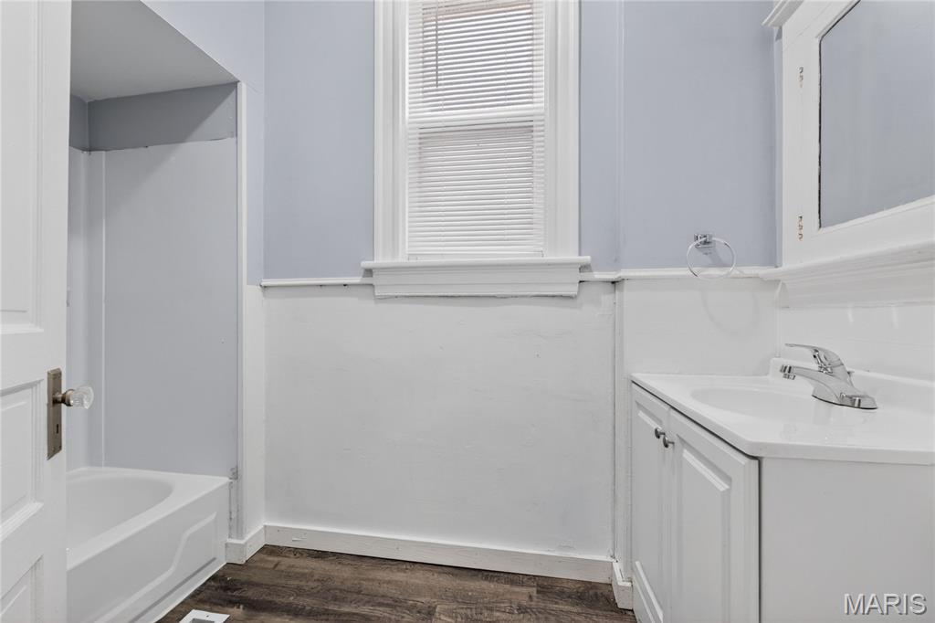 St Louis Commons Add - Residential Income