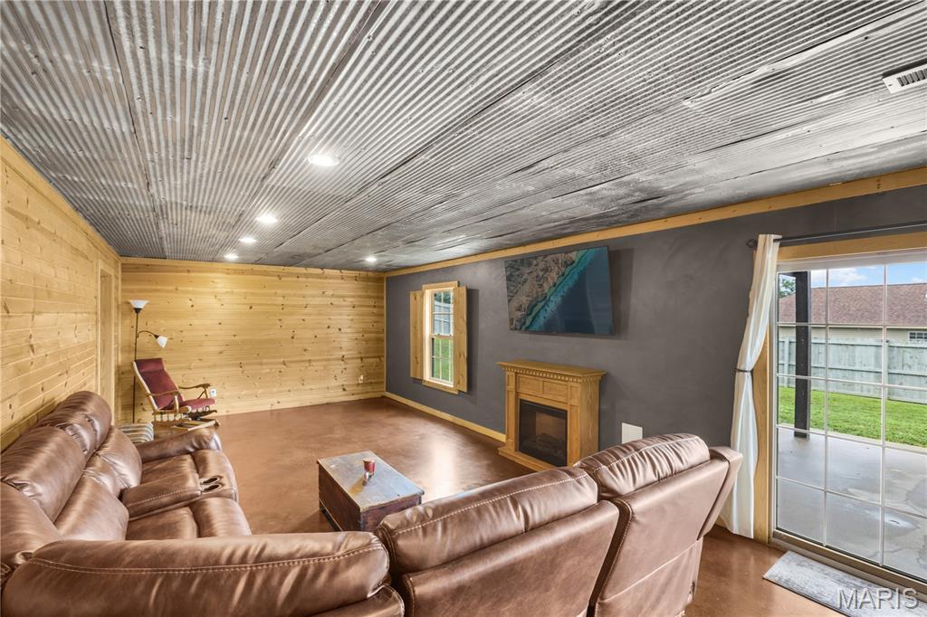 Oak Creek Estate - Residential