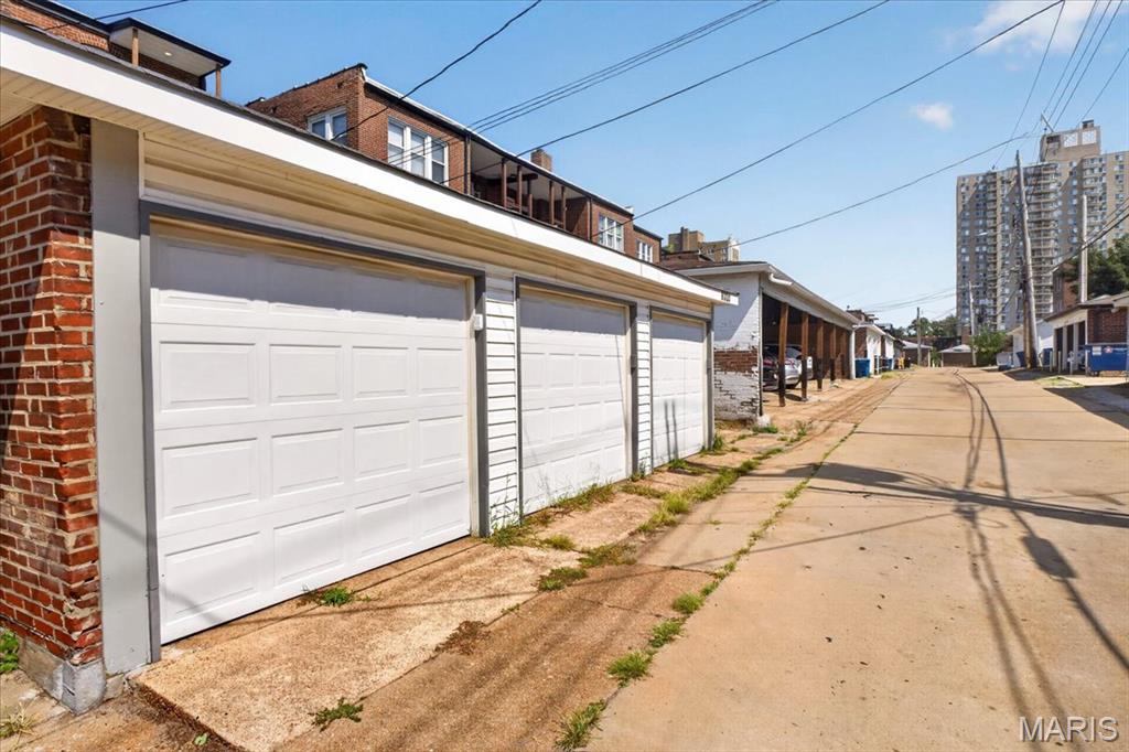 6320 Northwood Condo - Residential