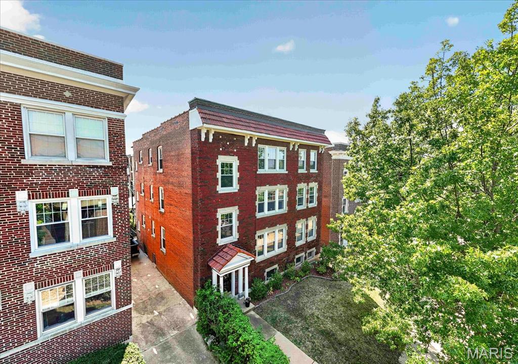 6320 Northwood Condo - Residential