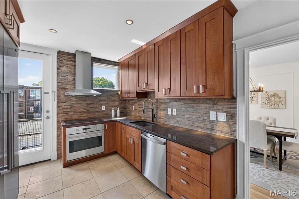 6320 Northwood Condo - Residential