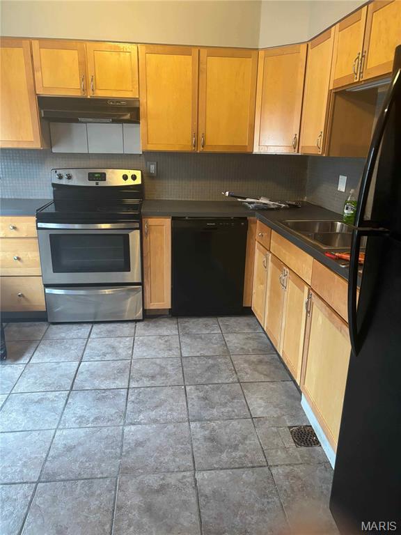 Hazelcrest Condo - Residential