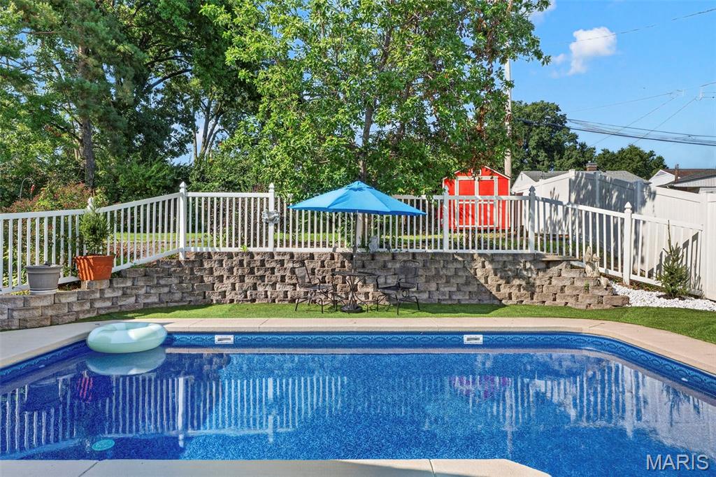 West Burdeau Lane 2 - Residential