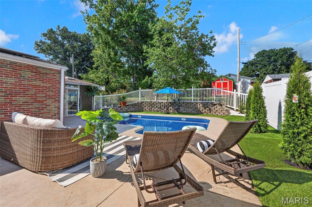 West Burdeau Lane 2 - Residential