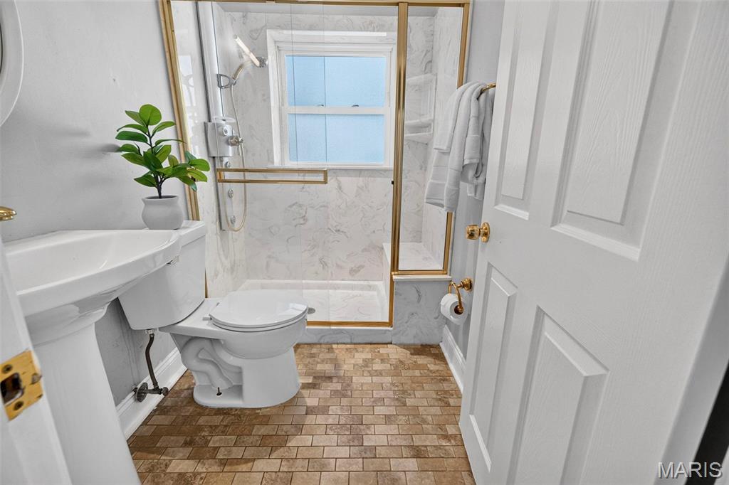 West Burdeau Lane 2 - Residential