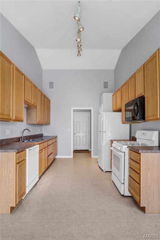 Enclave At Montclair - Residential