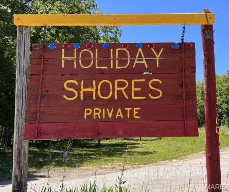 This vacant lot in Holiday Shores is waiting on you to make it home! Build a new house, buy a manufactured home or tiny house, the choice is yours!