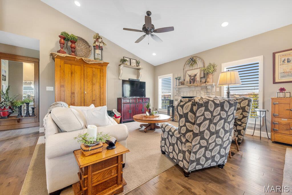 Villas At Ridgepointe #6 - Residential