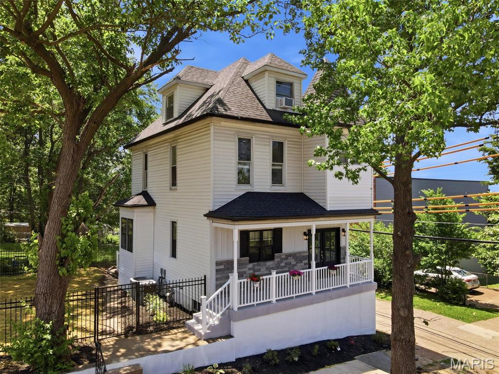 ON THE HILL Completely Renovated; New Roof , New Zoned Heating, New Zoned Air Conditioning, New Hot Water Heater, New Plumbing, New Updated Electric and Electrical Box 200 Amp. New Appliances Refrigerator, New Electric Stove, New Microwave, New Luxury Cabinets and Granite Countertops that open to the Family Room for Convenience , New Microwave, Victorian Mill Work Throughout. Luxury Bathrooms that have been Designed to meet all the Ladies Comforts.  Close to Everything the Hill Has to Offer. This truly is a must see to appreciate.
