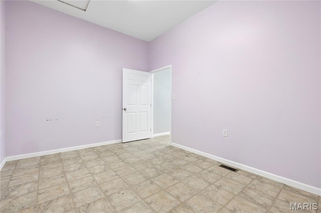 Prairie Heights - Commercial Sale
