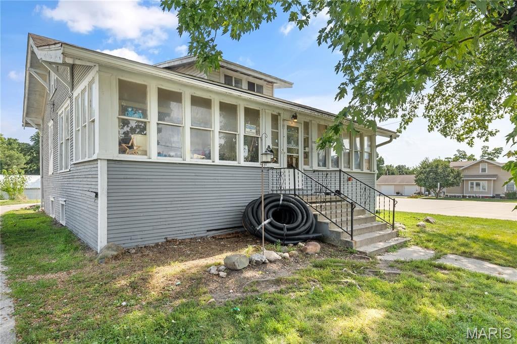 Prairie Heights - Commercial Sale