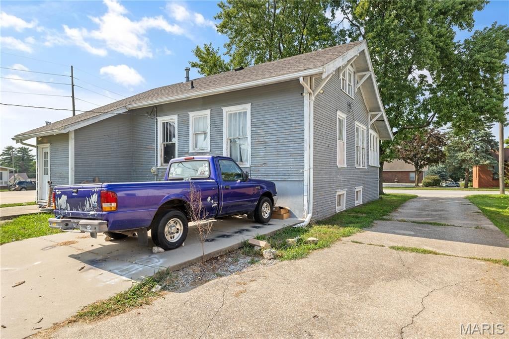 Prairie Heights - Commercial Sale