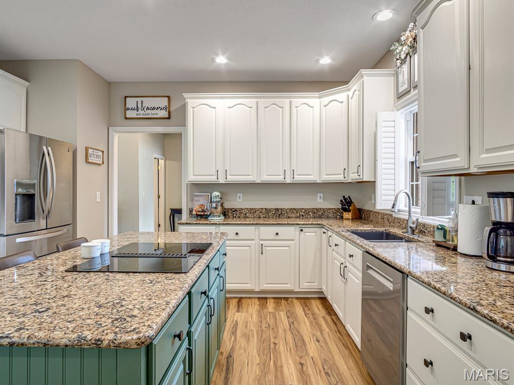 Lincoln Knolls - Residential
