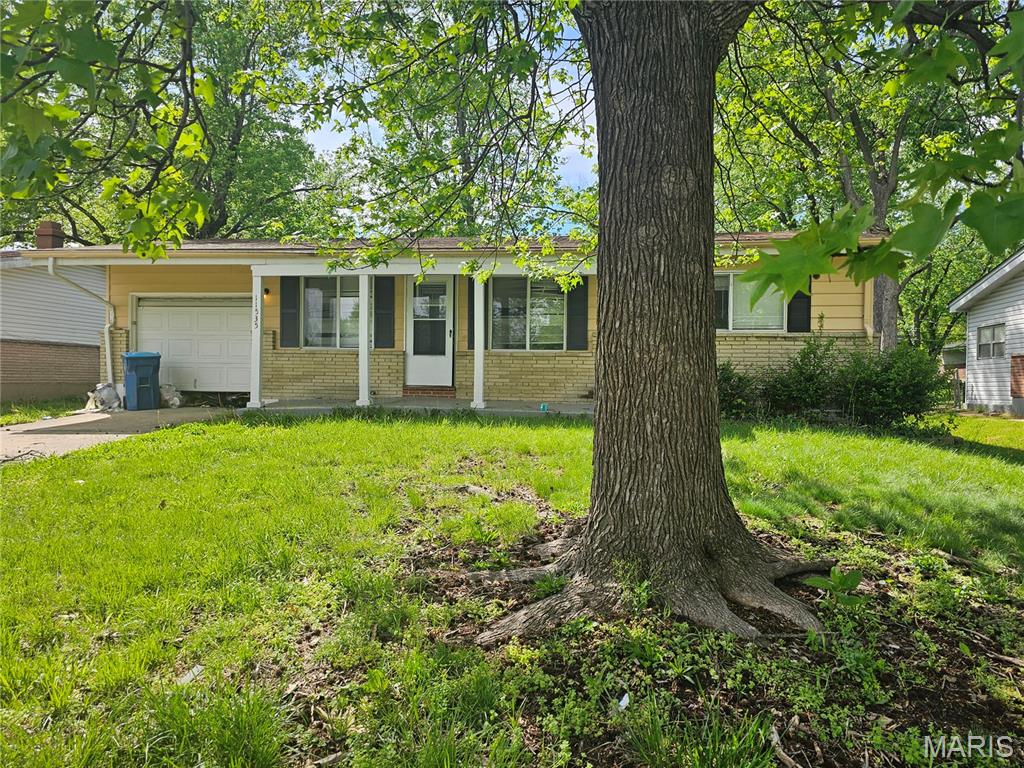 Ranch-style home nestled on a quiet residential street in St. Louis has 3 bedrooms, 1.5 bathrooms. A full basement provides additional storage and a dedicated laundry area with washer and dryer hookups. Enjoy a generous yard, ideal for outdoor activities, gardening, or entertaining. This home is being sold as is.