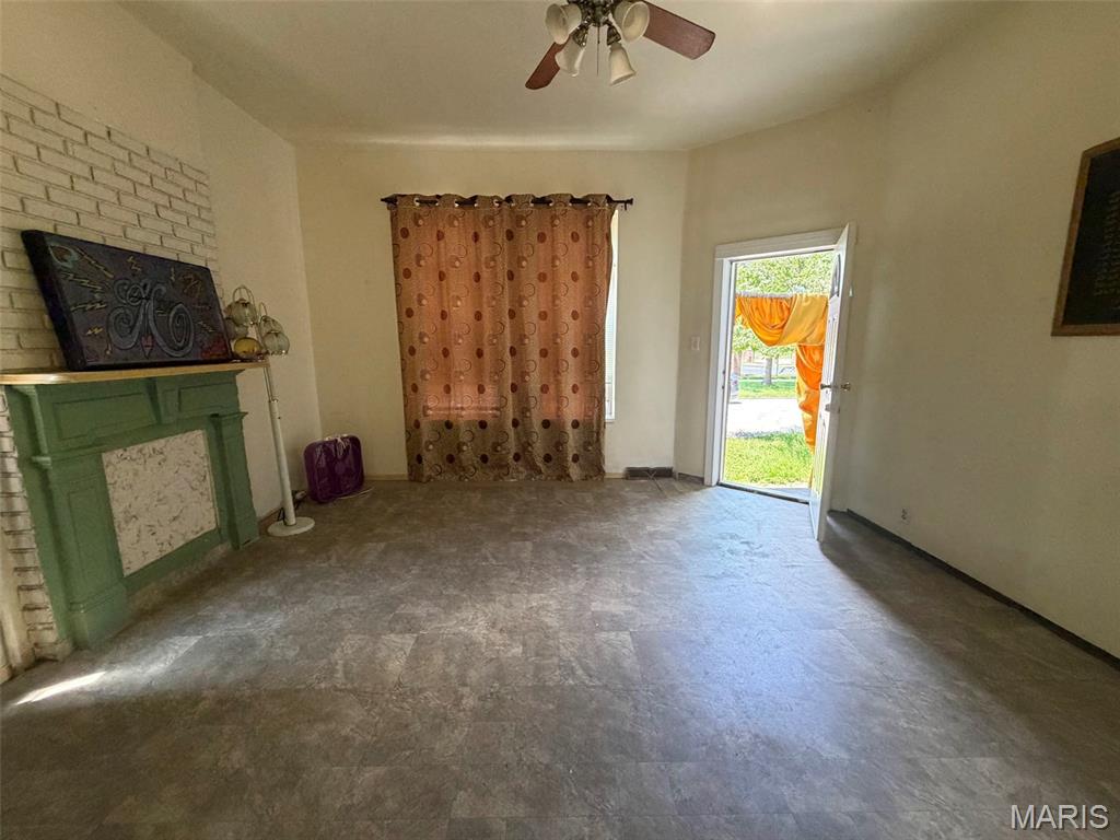 St Louis Commons Add - Residential Income