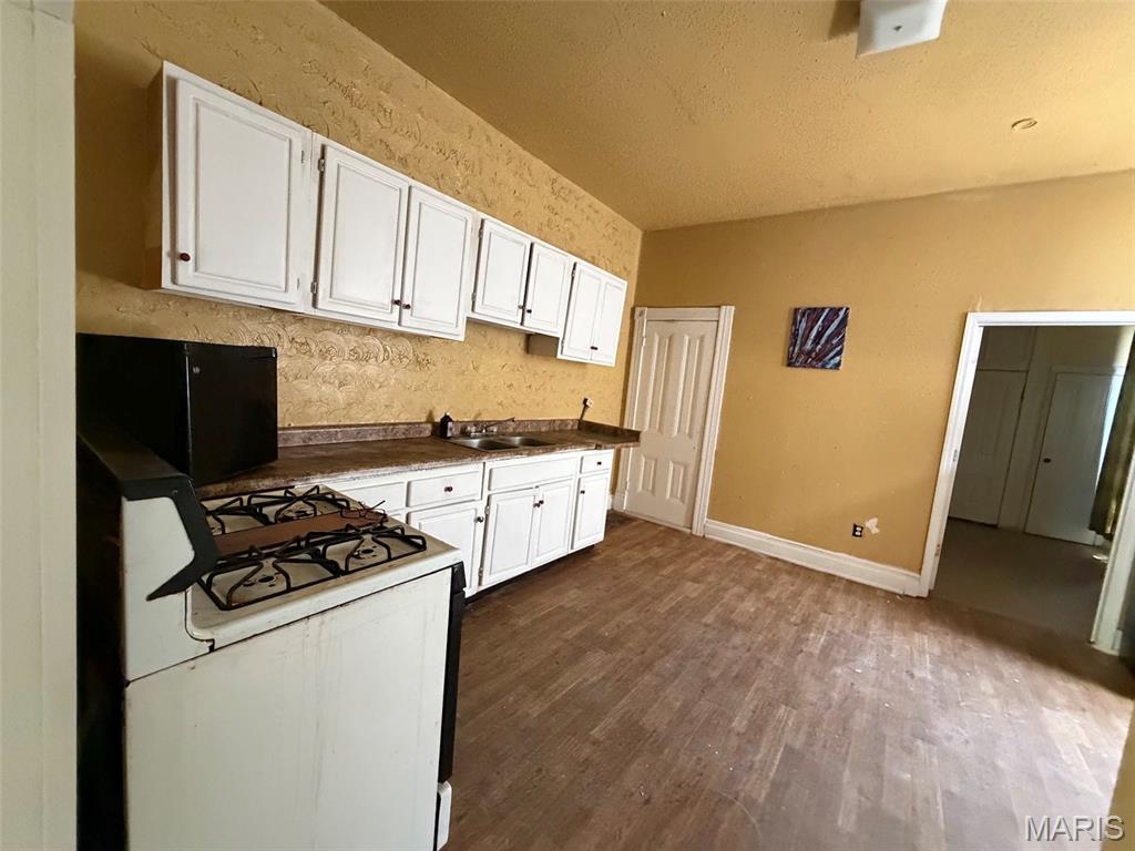 St Louis Commons Add - Residential Income