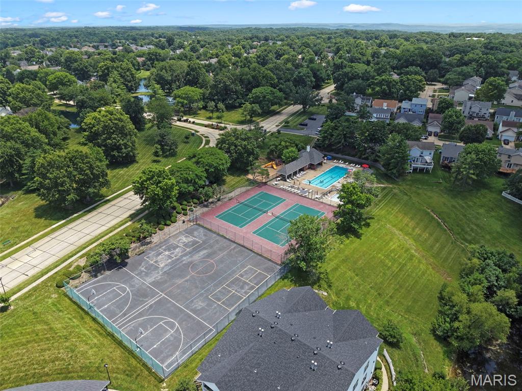 Victoria Crossing Easement 20 At - Residential