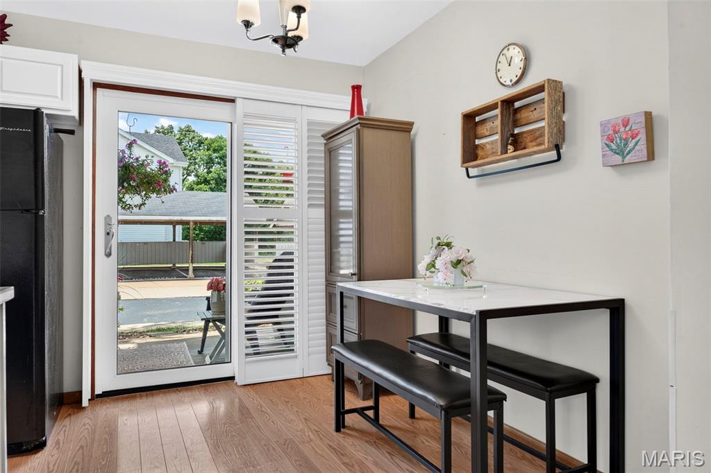 Victoria Crossing Easement 20 At - Residential