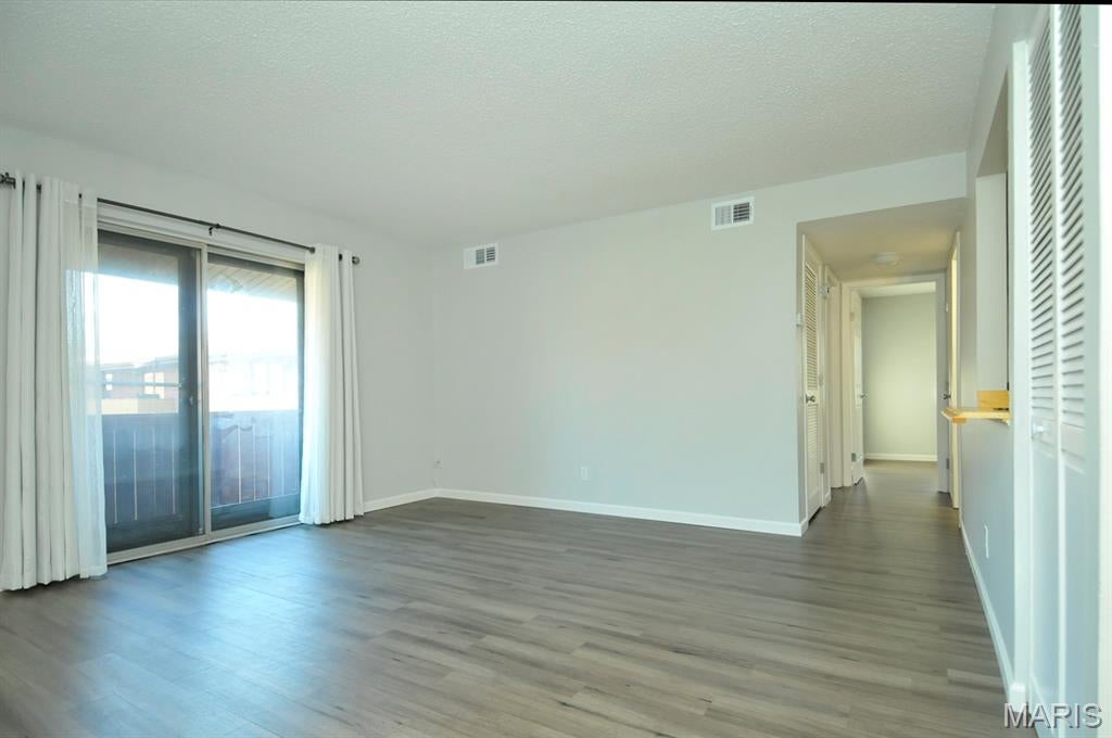Rustic View Condo - Residential