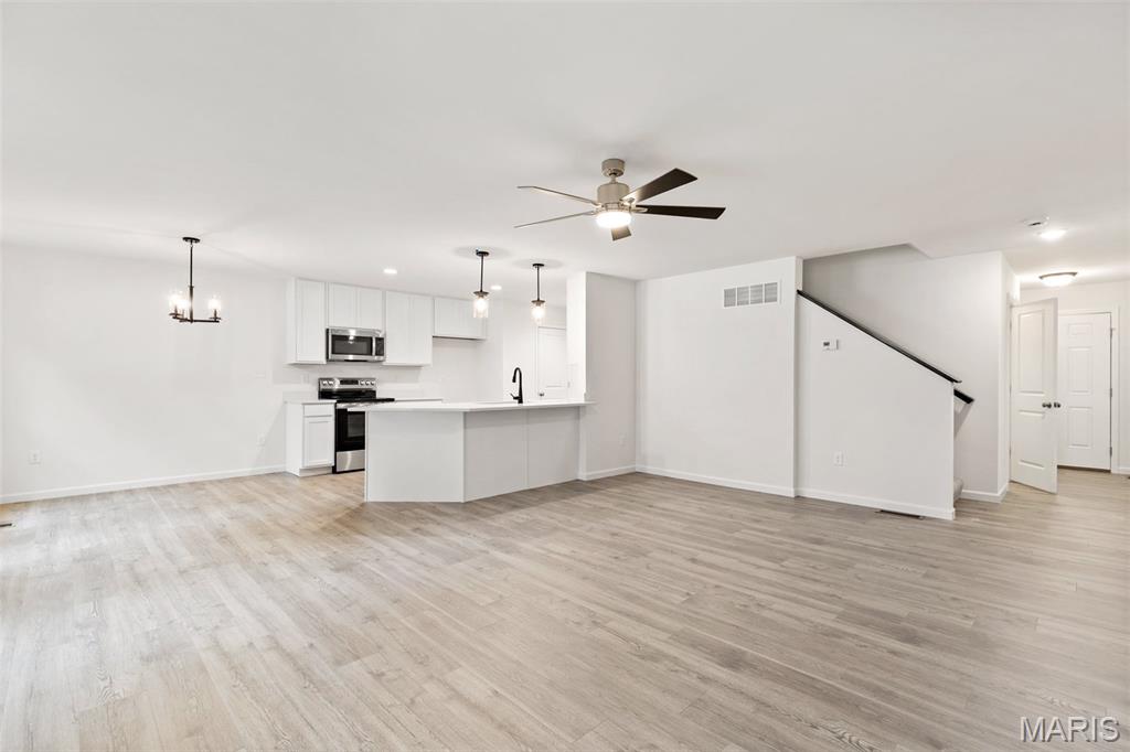 Regal Pines Meadows 6 - Residential