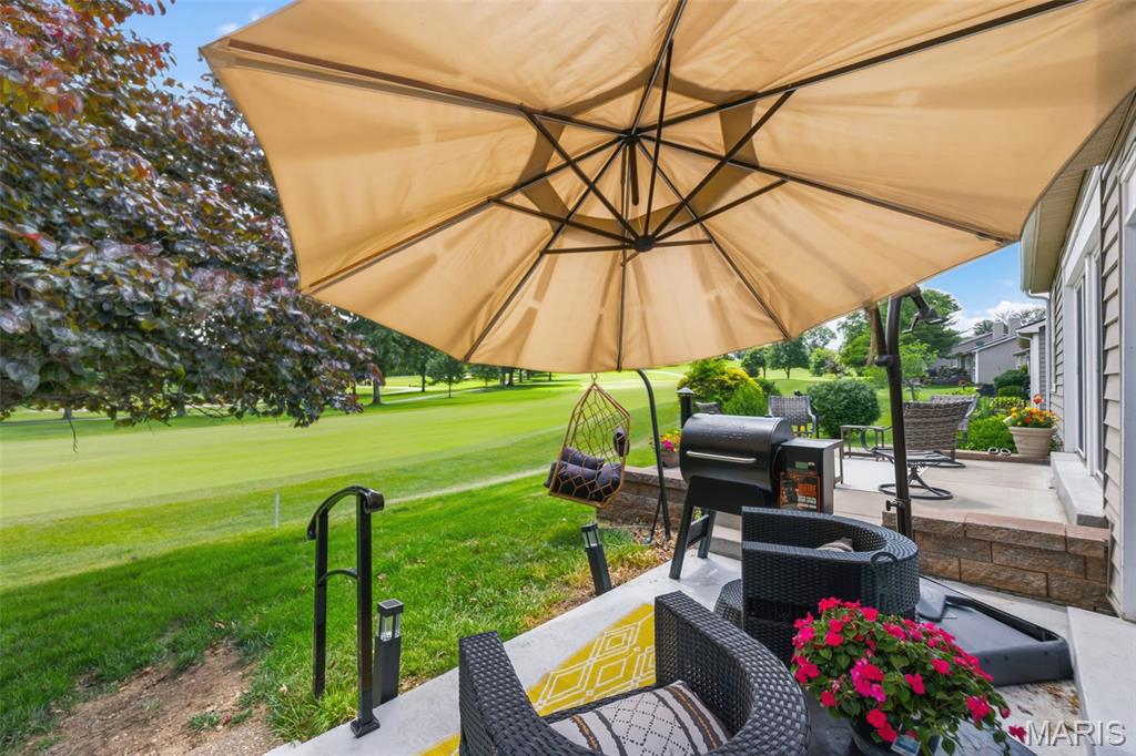 Country Club Greens Twnhms - Residential
