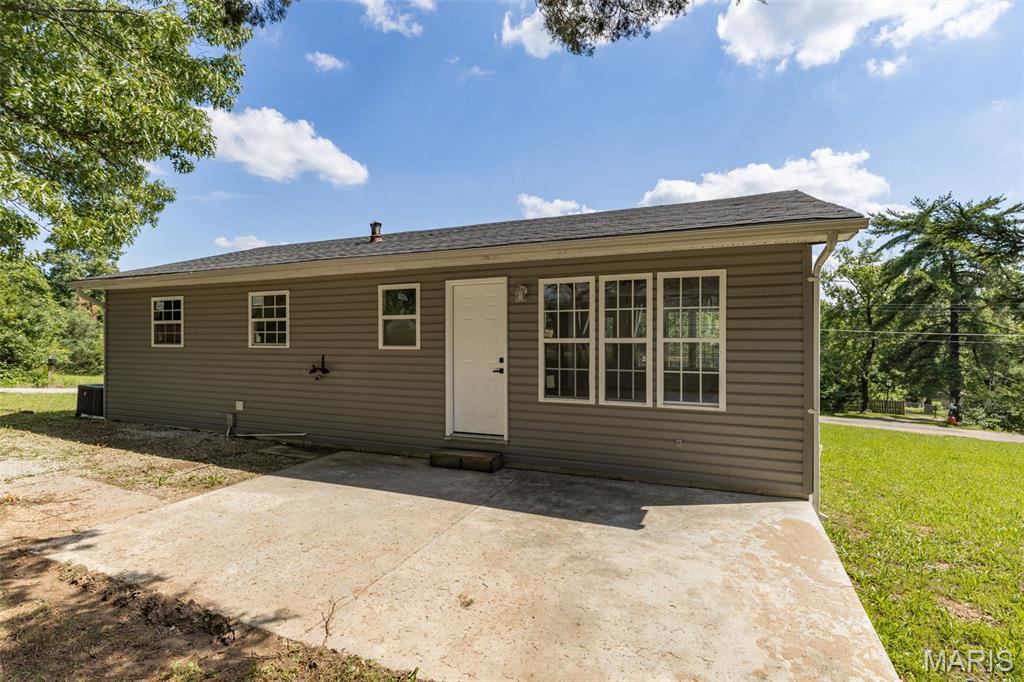 Lakeland Retreat - Residential