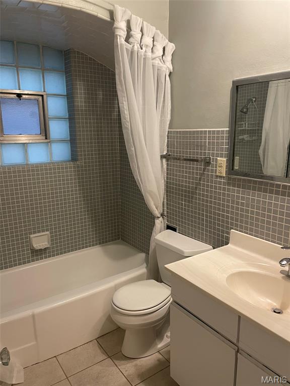 Country Club Place - Residential Income