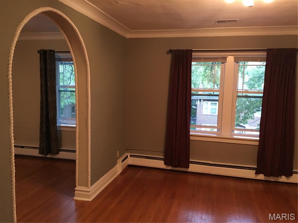 Country Club Place - Residential Income