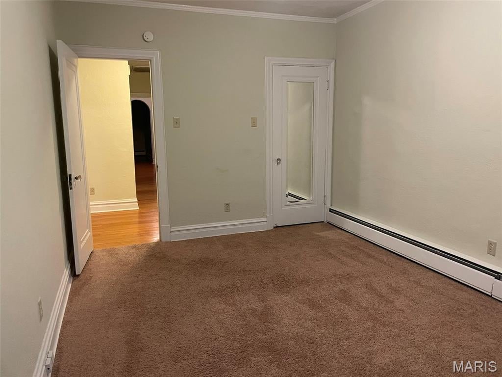 Country Club Place - Residential Income