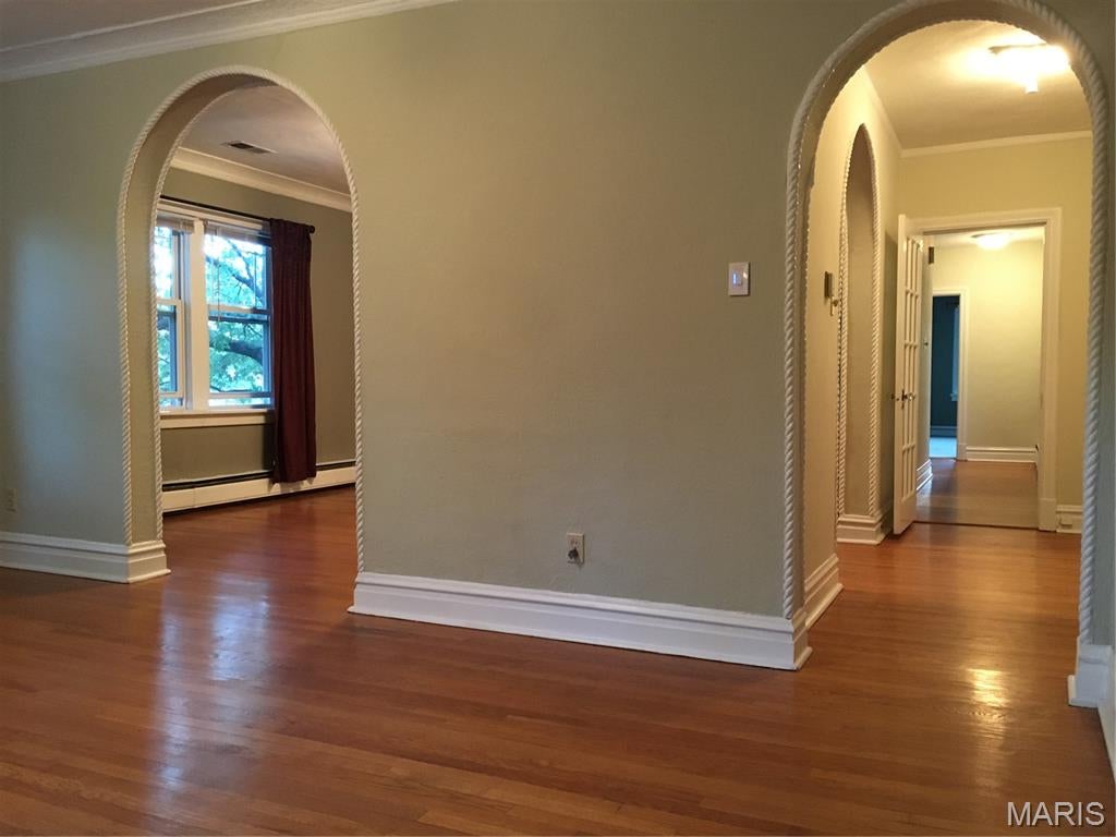 Country Club Place - Residential Income