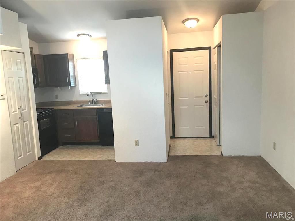 CHATEAU WOODS - Residential Lease