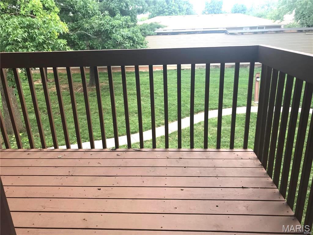 CHATEAU WOODS - Residential Lease