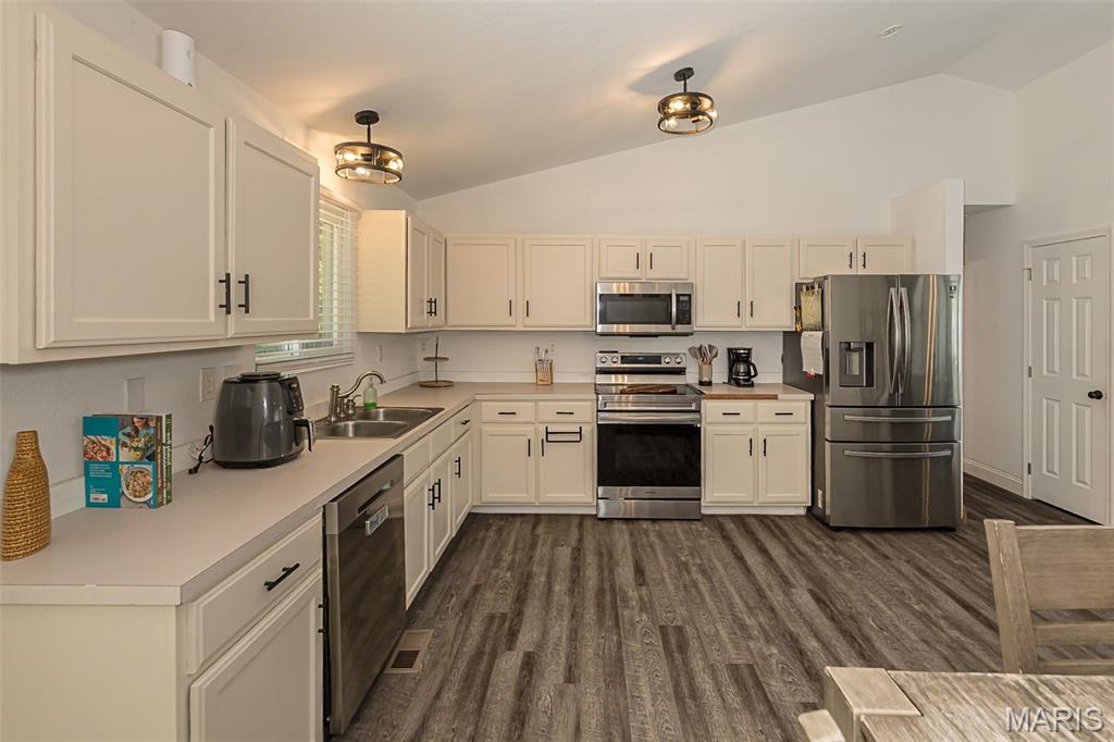 Flagstone Meadows - Residential