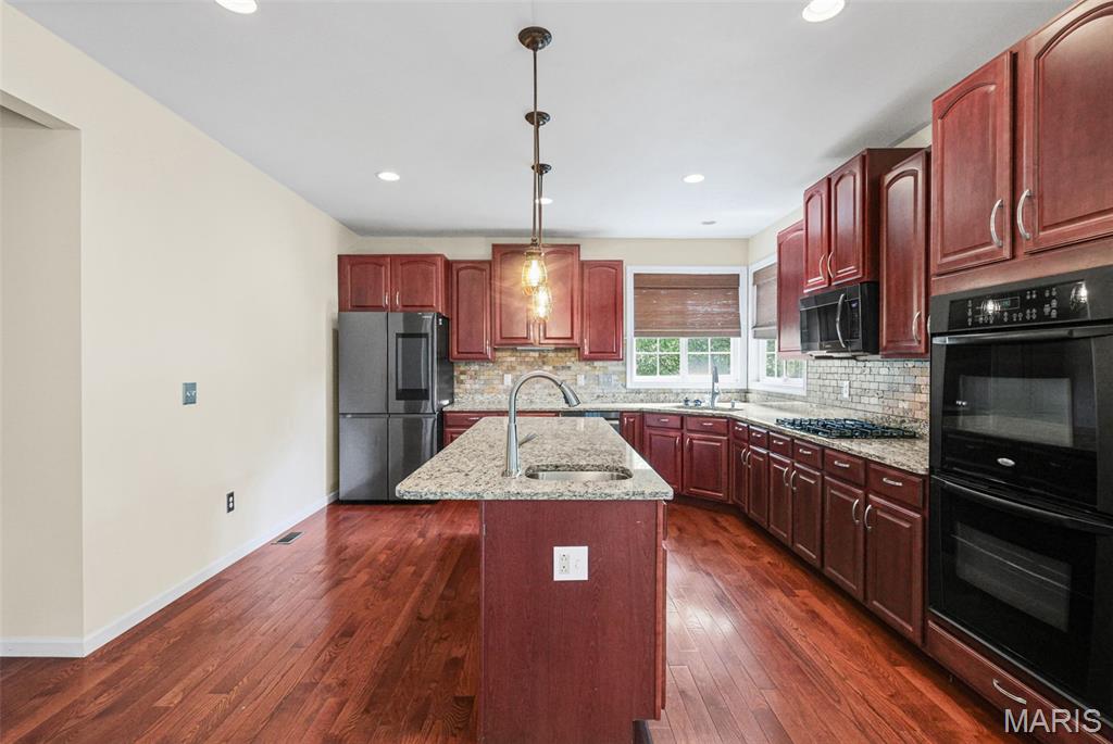 WOODLANDS AT FAR OAKS - Residential