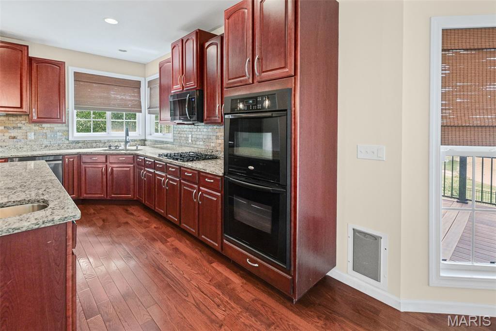 WOODLANDS AT FAR OAKS - Residential