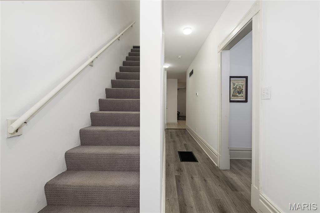 Shaw Twnhm - Residential