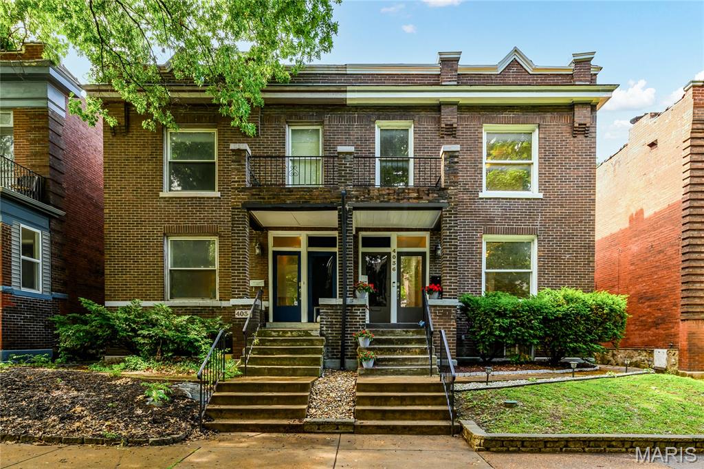 Shaw Twnhm - Residential