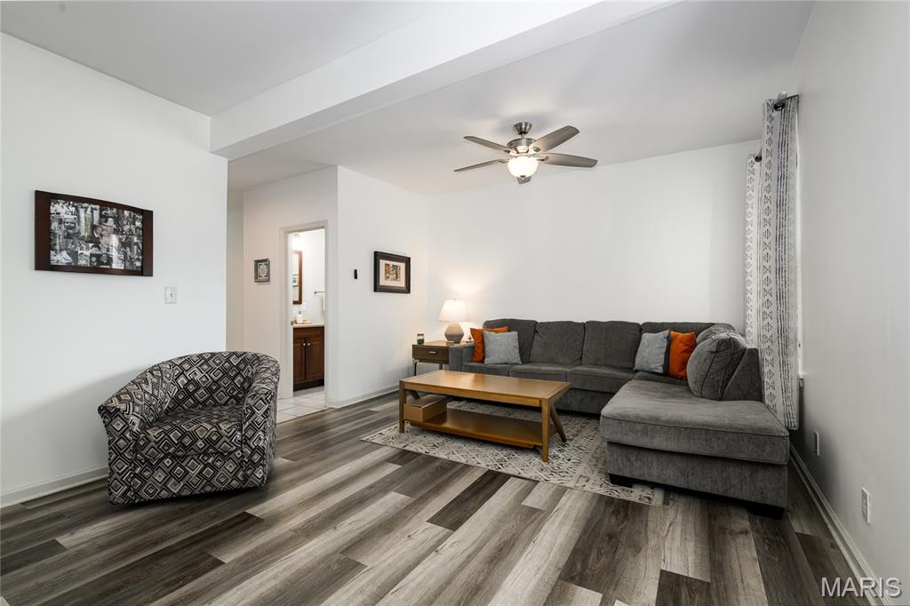 Shaw Twnhm - Residential
