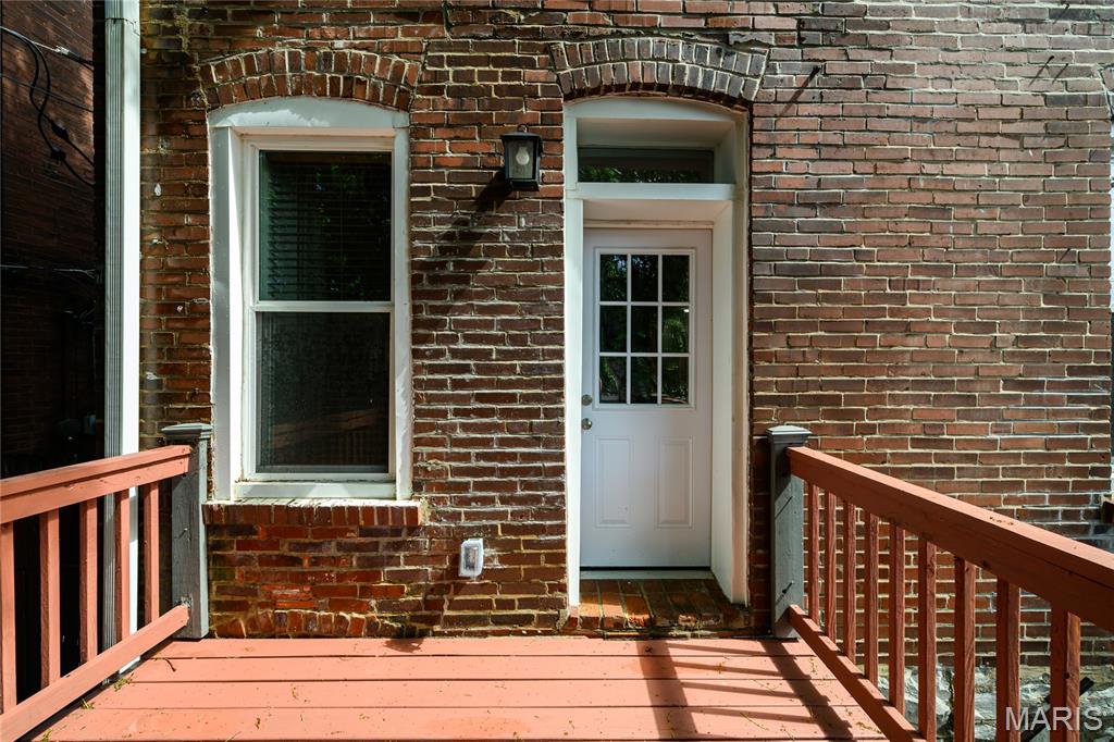 Shaw Twnhm - Residential