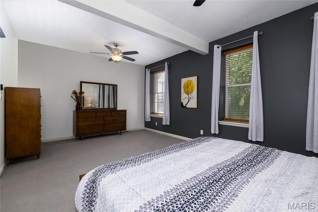 Shaw Twnhm - Residential