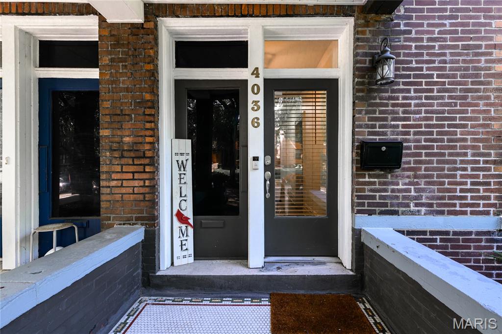 Shaw Twnhm - Residential