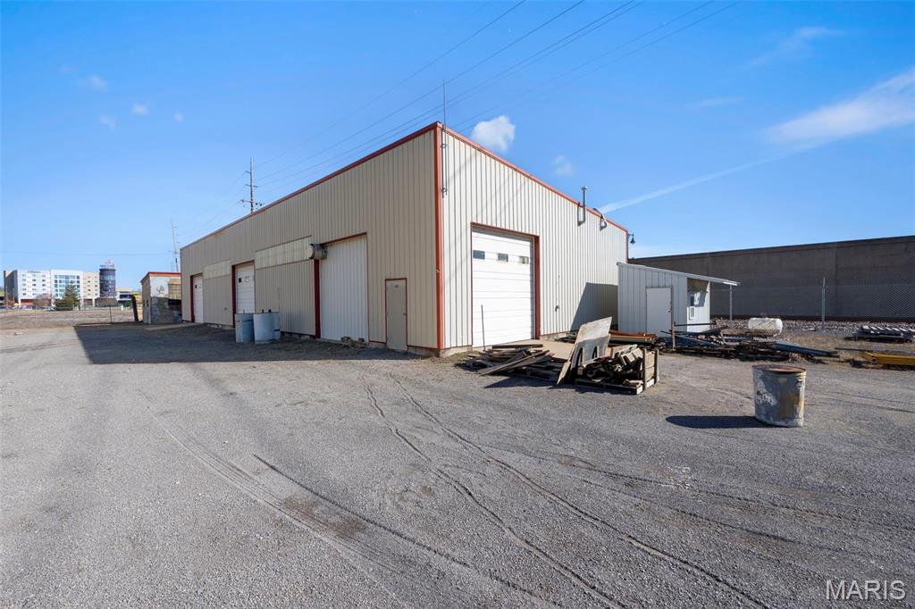 n/a - Commercial Sale