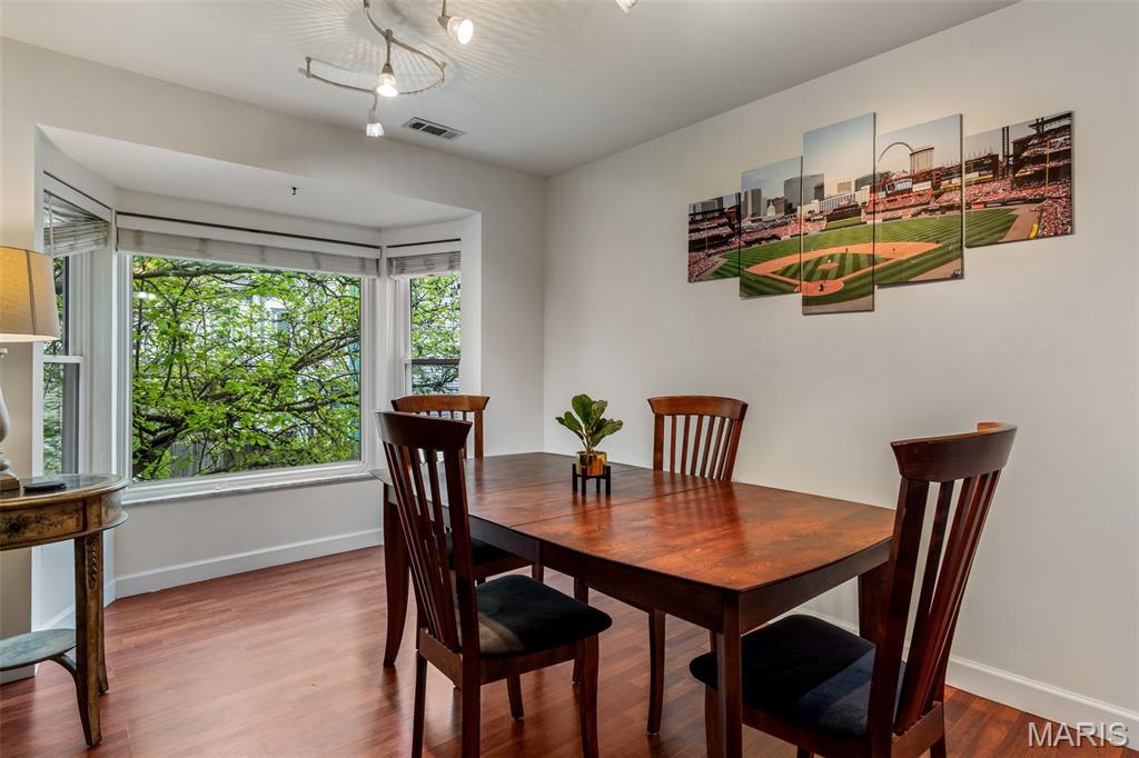 Park Ave Condo - Residential