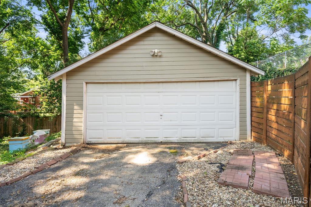 Rogers Sub Of Benton Place - Residential
