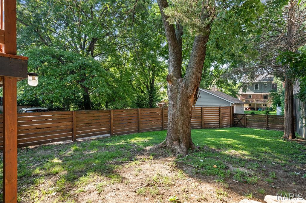 Rogers Sub Of Benton Place - Residential