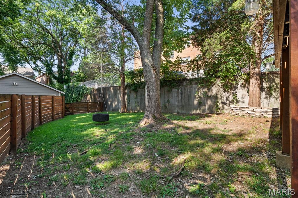 Rogers Sub Of Benton Place - Residential