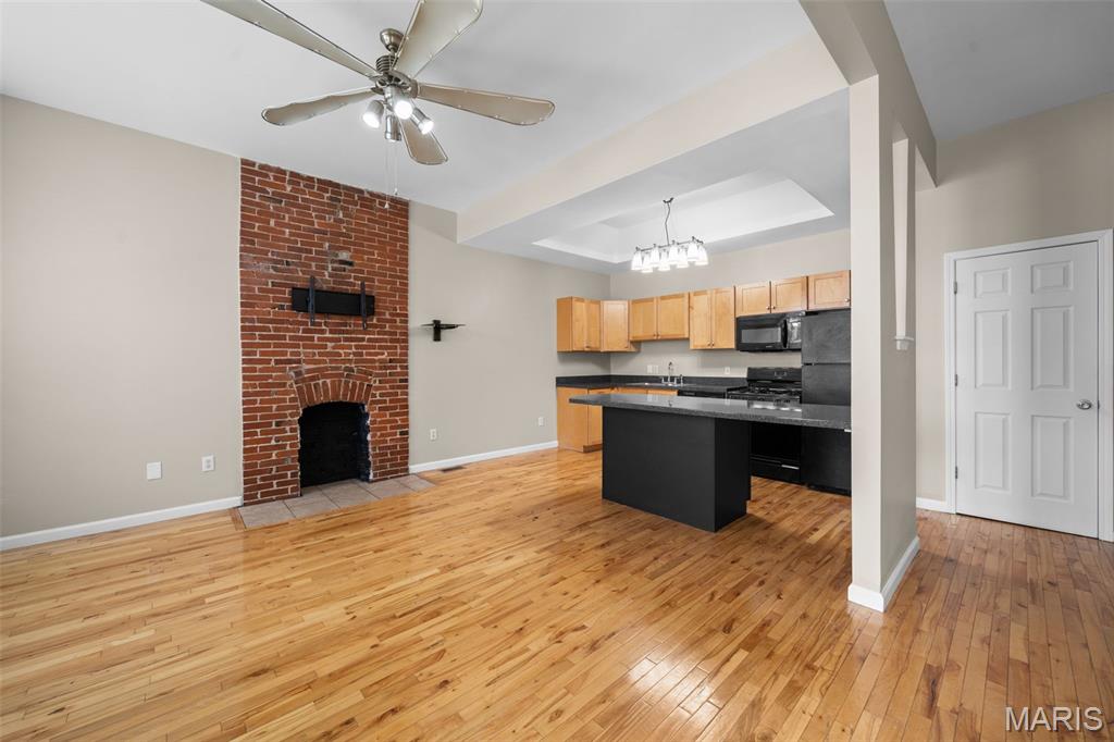 4034-4036 Laclede Condo - Residential