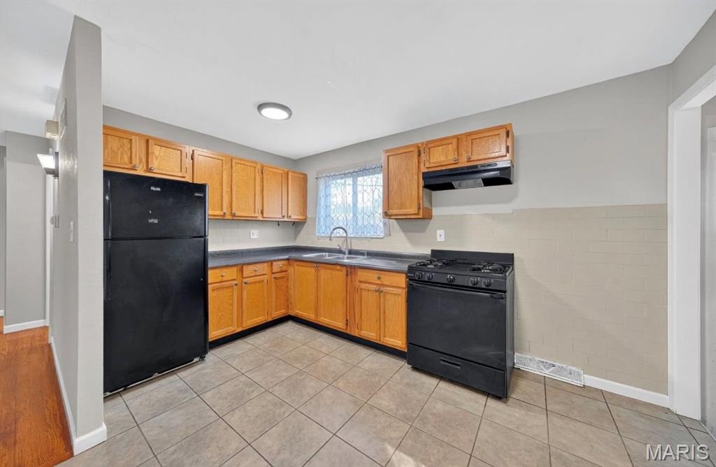 Larimore Hills Blk Pts 9 Thru 15 Resub - Residential